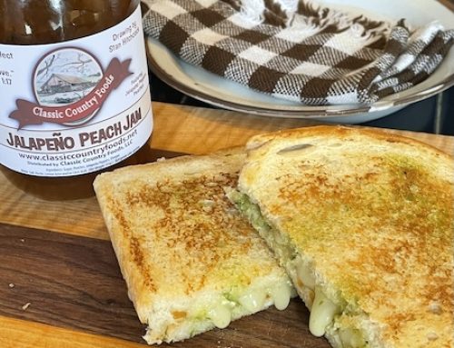 Grilled Brie, Pesto and Pepper Jelly Sandwiches
